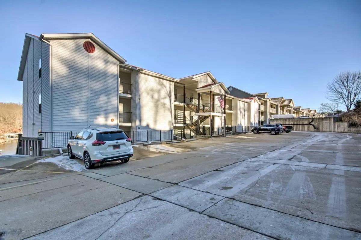 Waterfront Condo With Boat Slip! Лейк Озарк Екстериор снимка